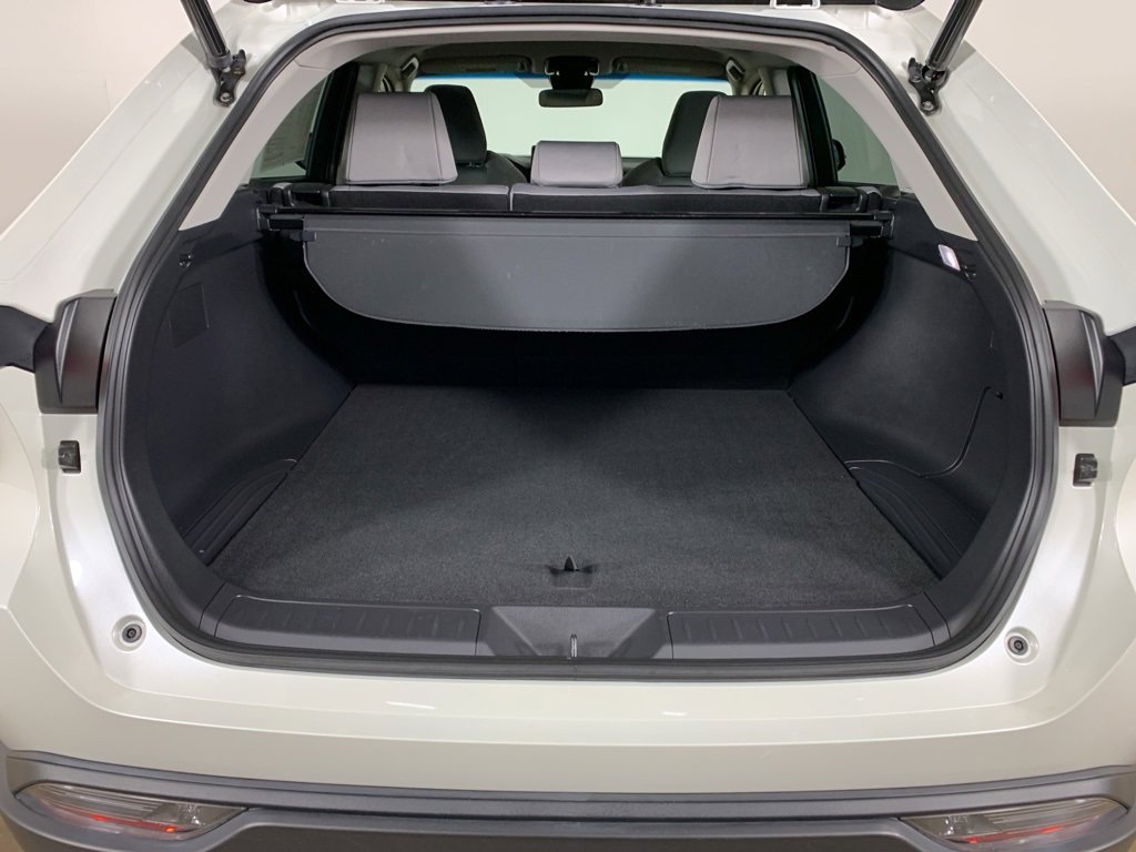 Used 2021 Toyota Venza LE image 28