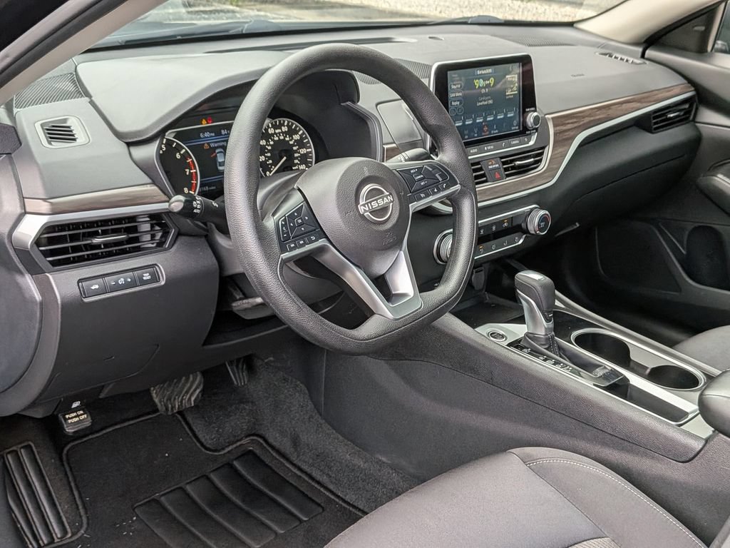 Certified 2024 Nissan Altima 2.5 SV FWD image 34