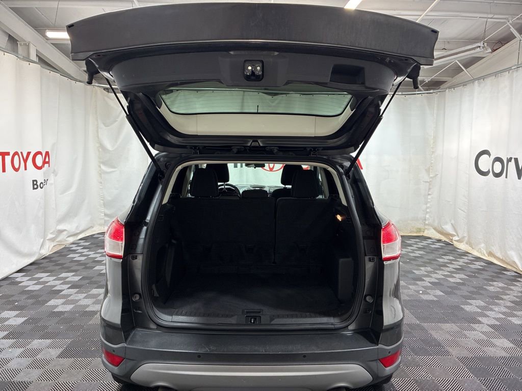 Used 2016 Ford Escape SE w/ Equipment Group 201A AWD/4WD image 17