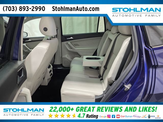 Used 2022 Volkswagen Tiguan SE w/ Panoramic Sunroof Package image 28
