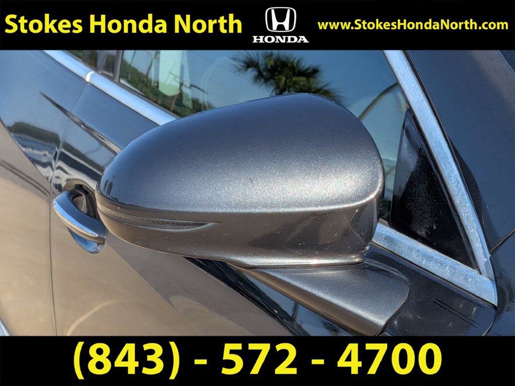 Used 2017 Buick LaCrosse Essence w/ Sun and Shade Package FWD image 12