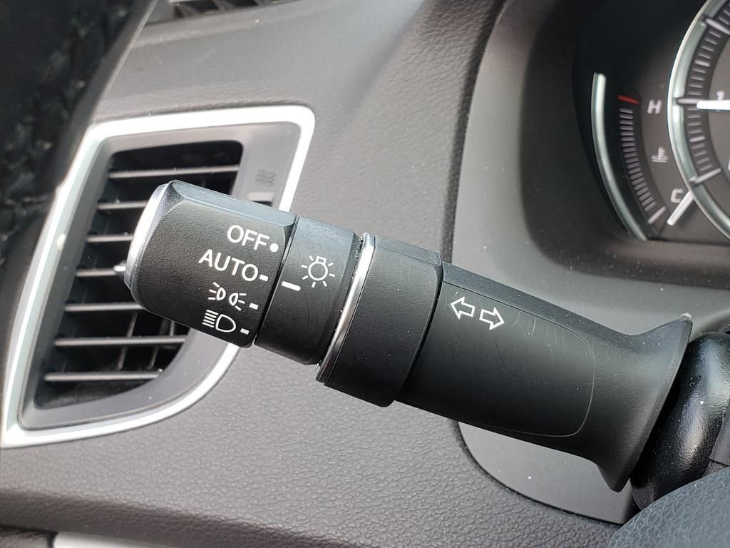 Used 2020 Acura TLX w/ Technology Package image 37