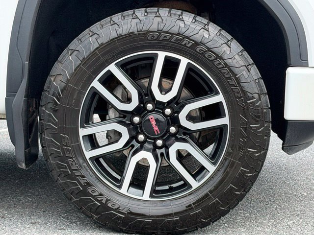 Used 2019 GMC Sierra 1500 AT4 w/ AT4 Premium Package AWD/4WD image 18