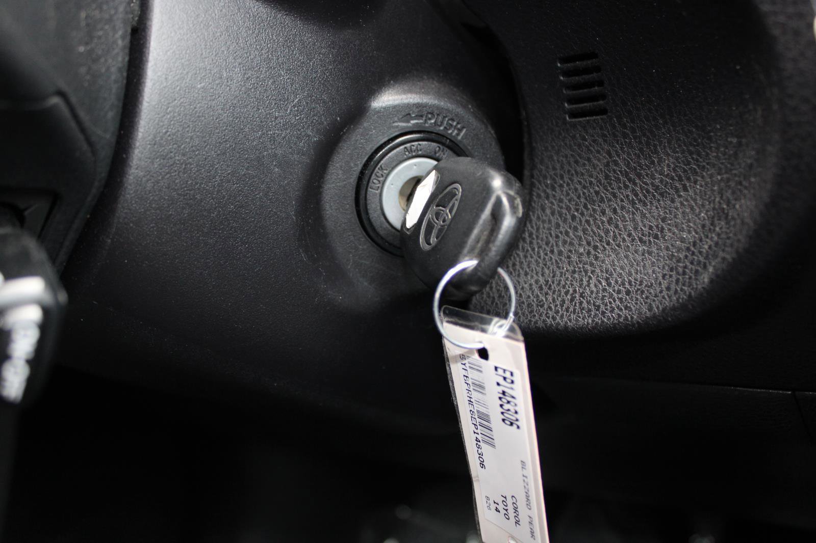 Used 2014 Toyota Corolla LE image 21