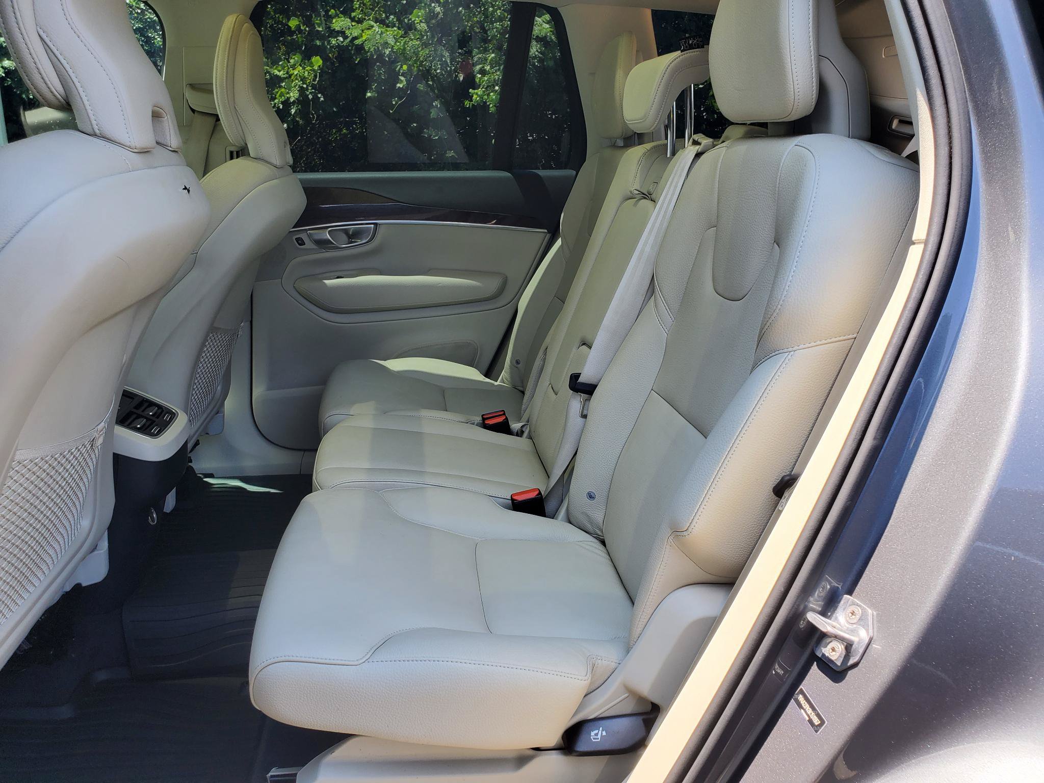 Used 2019 Volvo XC90 T6 Momentum w/ Advanced Package AWD/4WD image 35