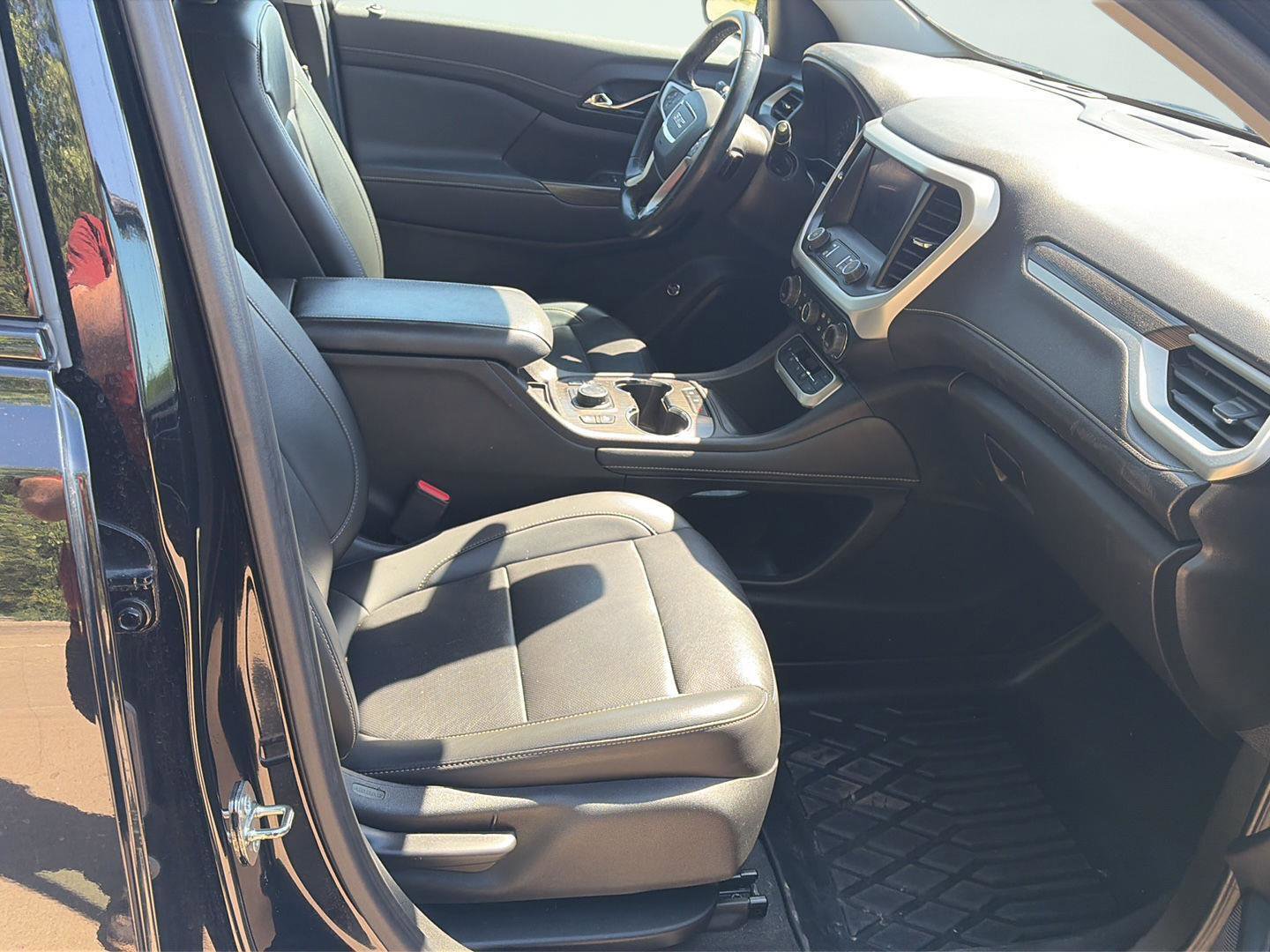 Used 2023 GMC Acadia SLT w/ Elevation Edition AWD/4WD image 25