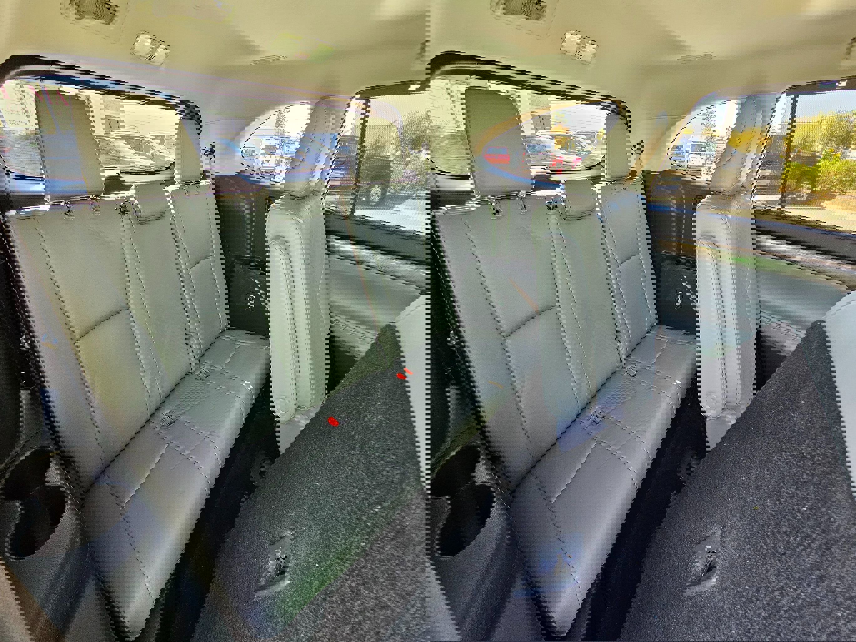 Used 2023 Toyota Highlander Platinum image 27