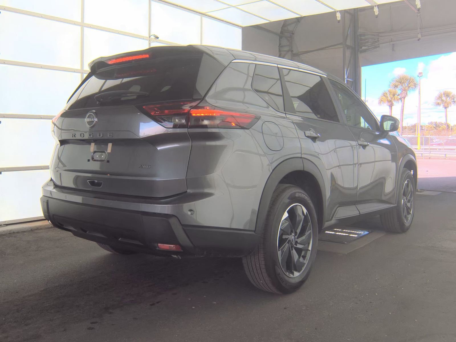 Used 2026 Nissan Rogue SV image 6