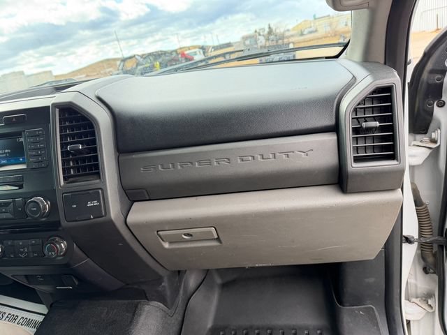Used 2017 Ford F550 4x4 Regular Cab Super Duty image 36