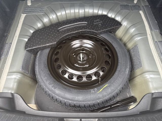 Used 2024 Chevrolet Malibu LT image 38