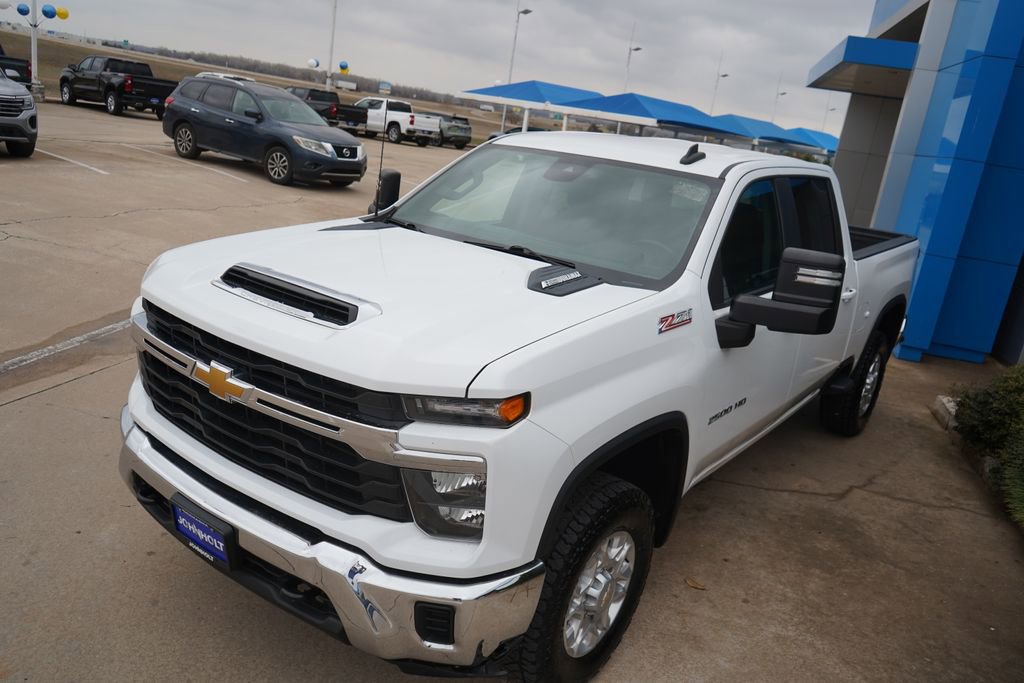 Used 2024 Chevrolet Silverado 2500 LT image 14