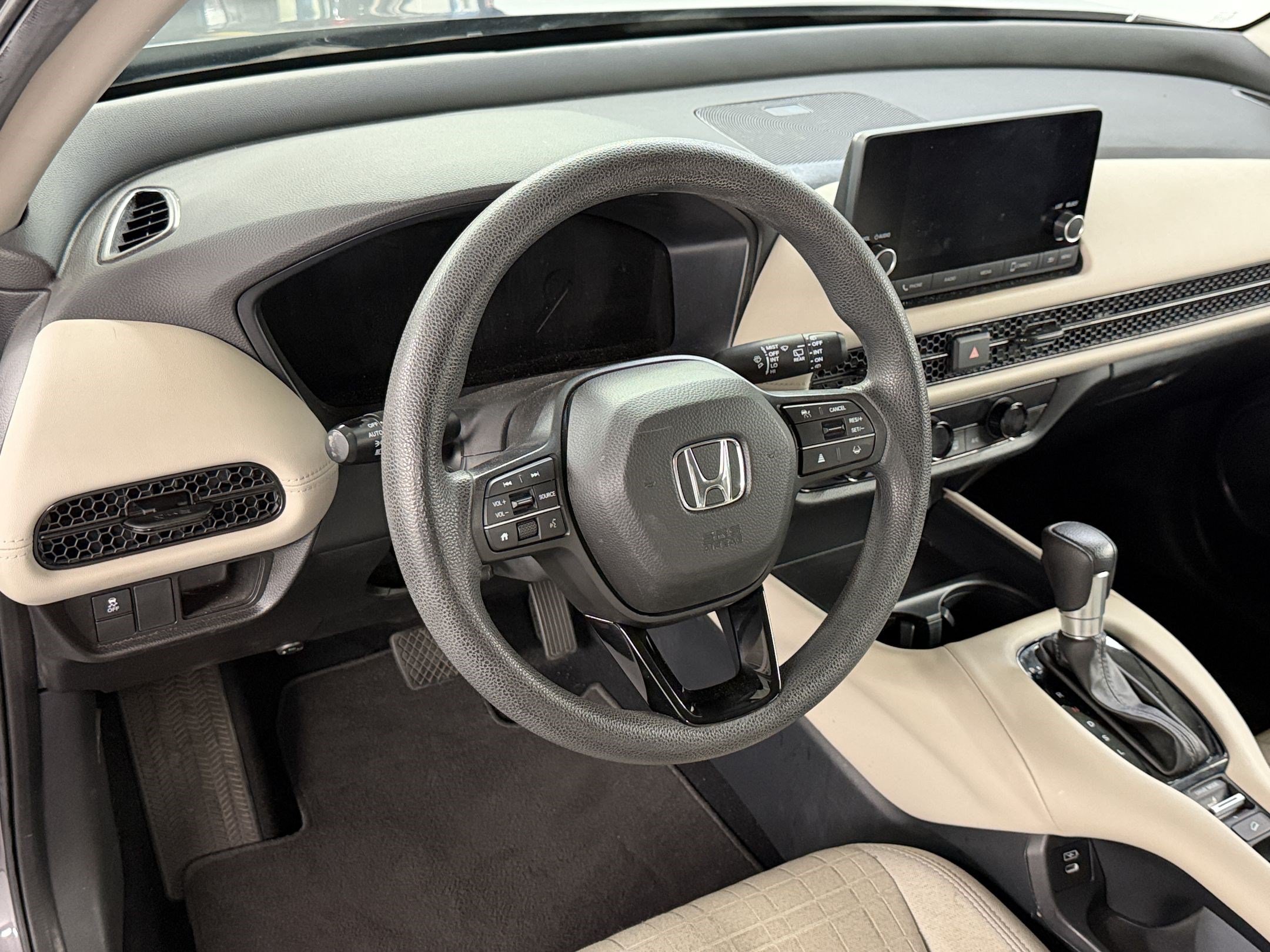 Certified 2024 Honda HR-V LX image 26