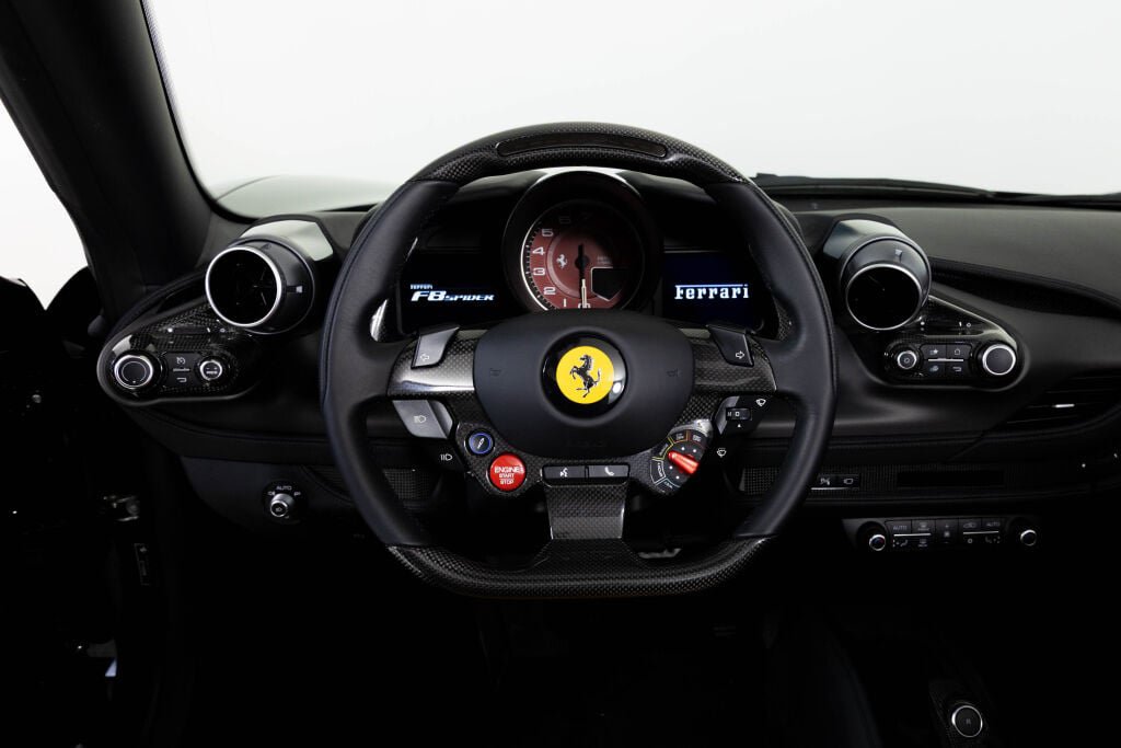 Certified 2023 Ferrari F8 Tributo image 5