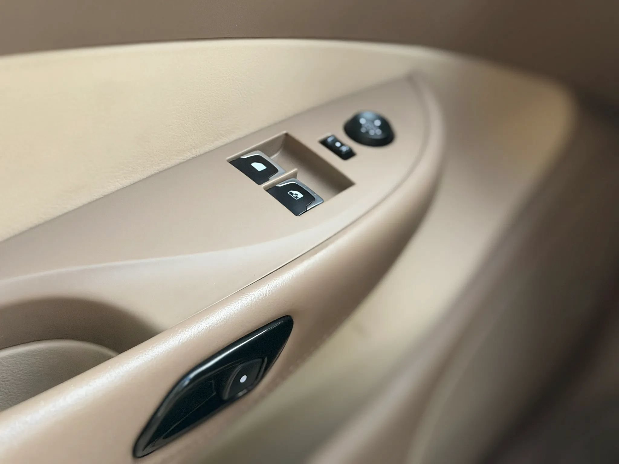 Used 2014 Cadillac ELR w/ Luxury Package FWD image 29