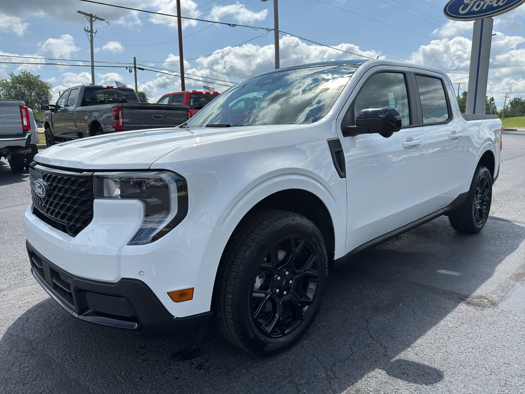 New 2026 Ford Maverick Lariat w/ Black Appearance Package AWD/4WD image 4