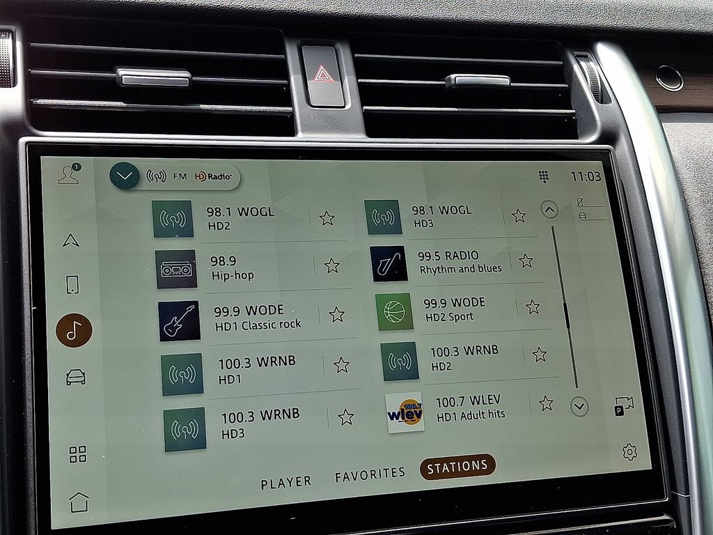 New 2025 Land Rover Discovery S image 13