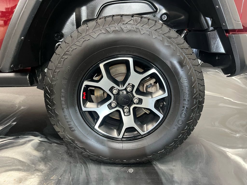 Used 2021 Jeep Wrangler Unlimited Rubicon w/ Cold Weather Group AWD/4WD image 22