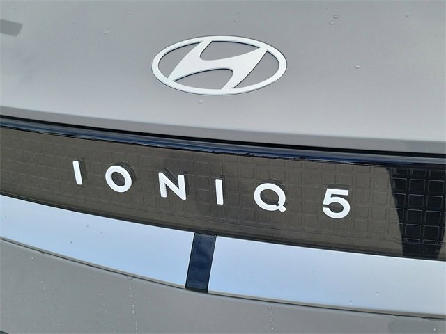 New 2026 Hyundai Ioniq 5 SE image 24