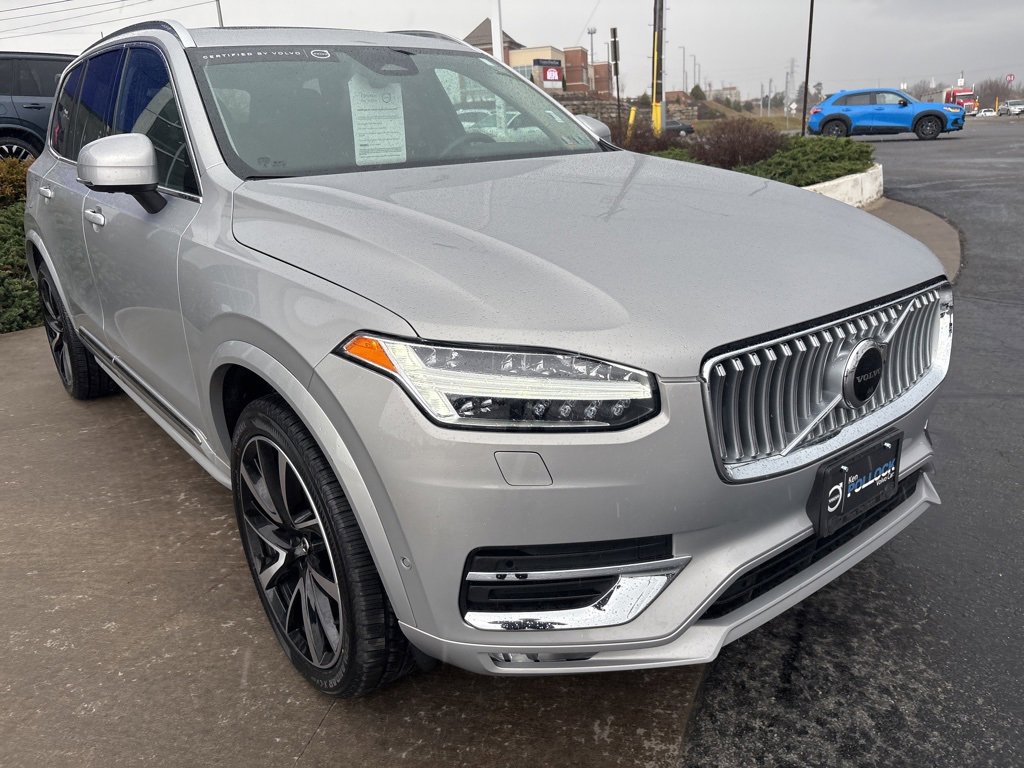 Certified 2023 Volvo XC90 B5 Plus image 4