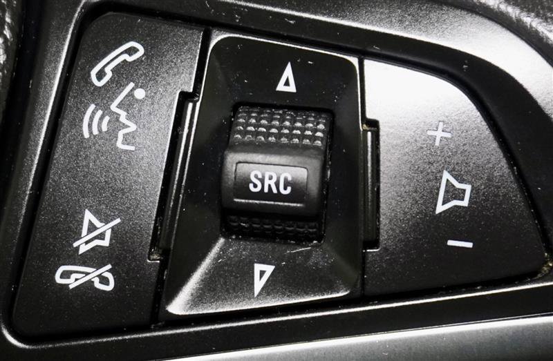 Used 2020 Buick Encore Preferred image 26