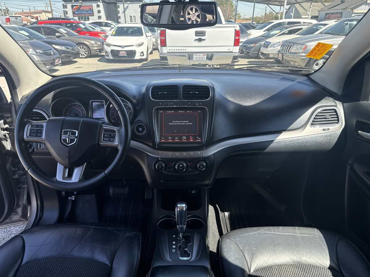 Used 2017 Dodge Journey Crossroad image 29