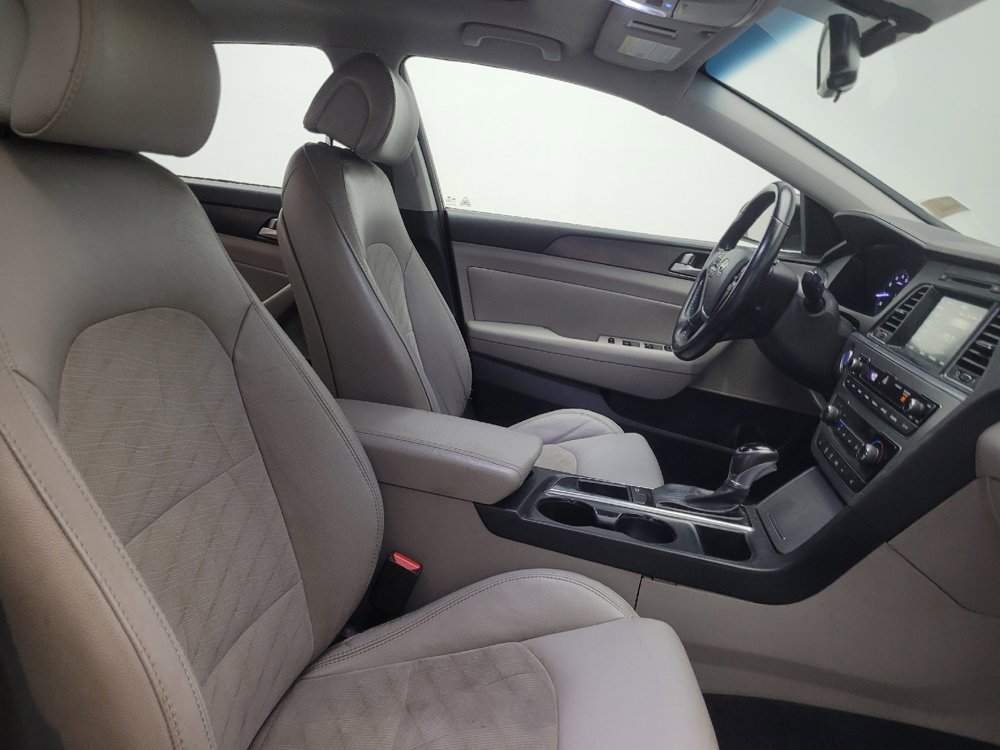 Used 2016 Hyundai Sonata Sport w/ Option Group 1V image 21