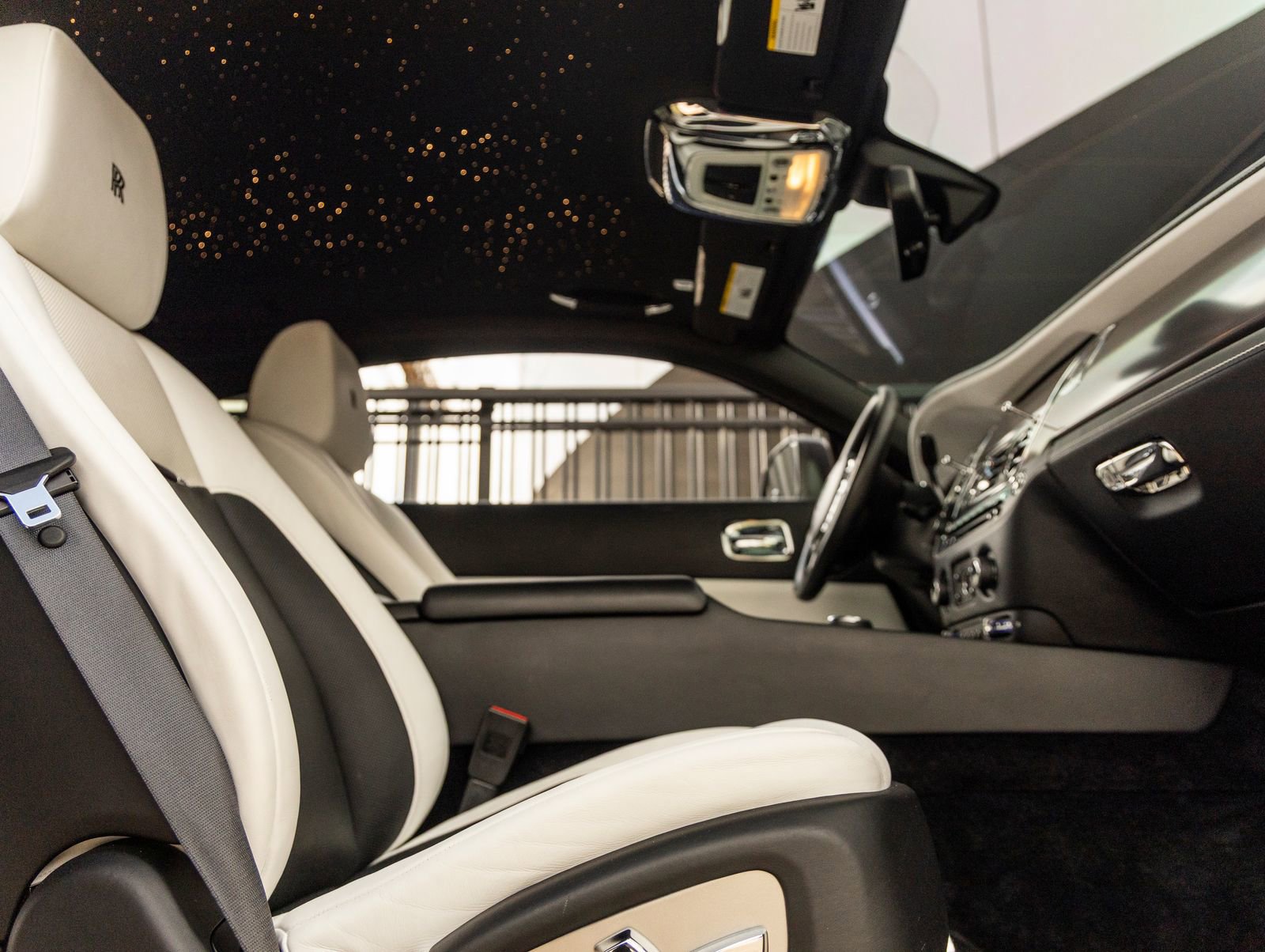 Used 2018 Rolls-Royce Wraith image 55