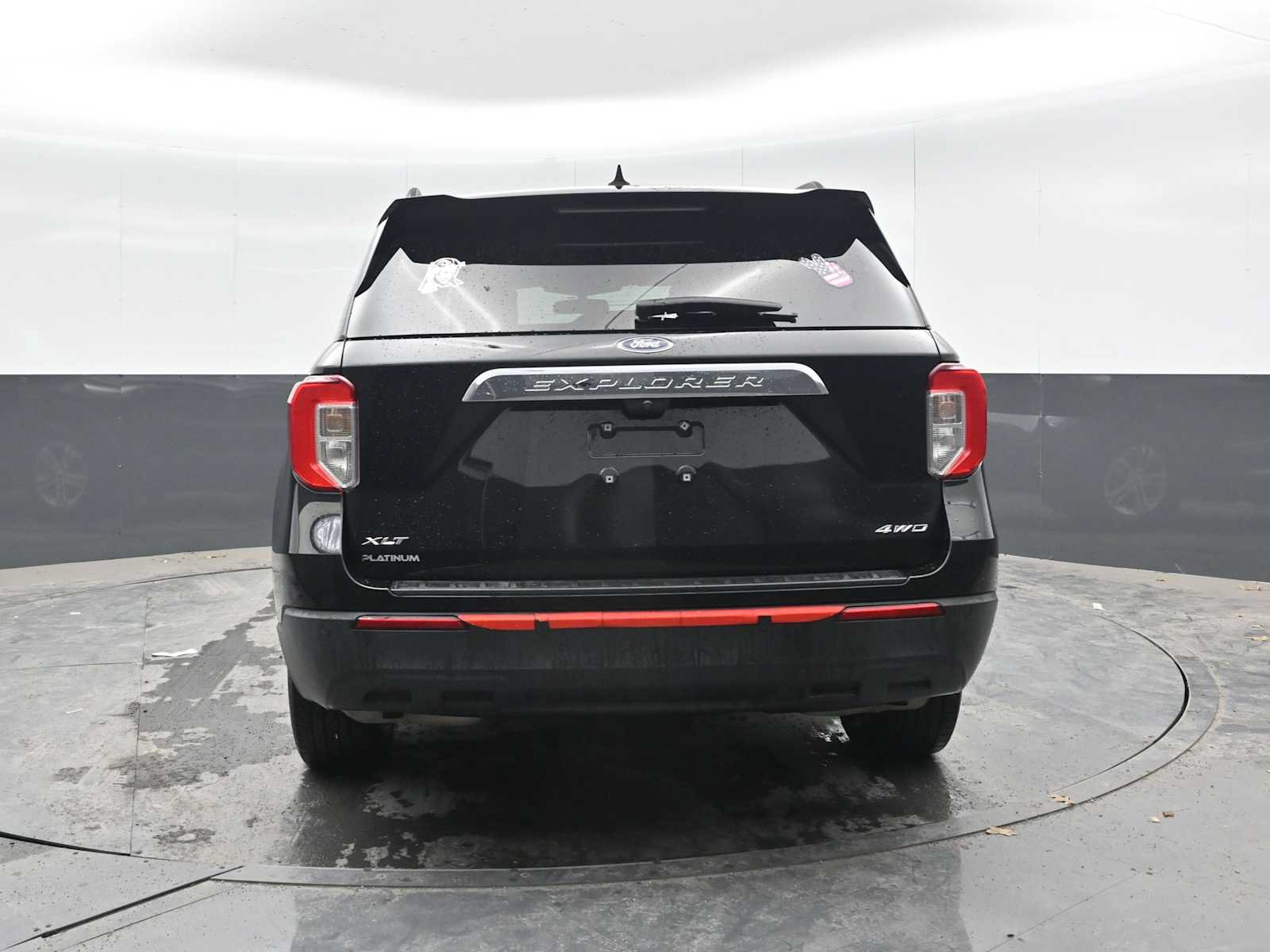 Used 2021 Ford Explorer XLT AWD/4WD image 11