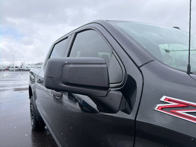 Used 2019 Chevrolet Silverado 1500 Custom Trail Boss w/ Custom Convenience Package image 5