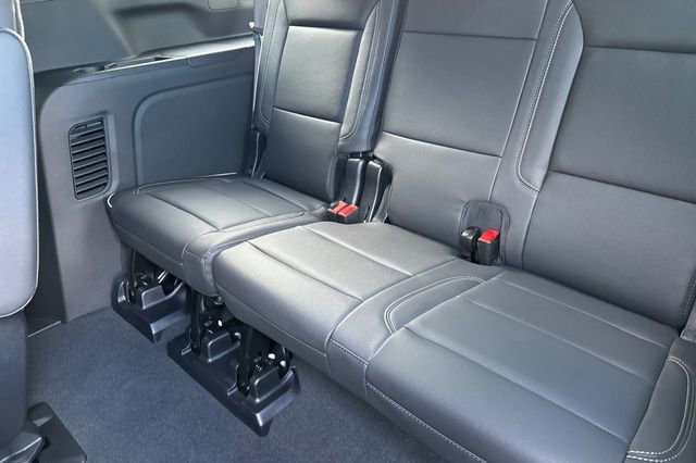 New 2025 GMC Yukon XL Elevation image 17