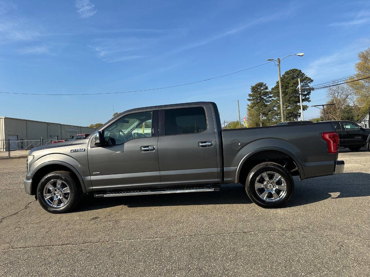 Used 2016 Ford F150 Lariat w/ Equipment Group 502A Luxury RWD image 25