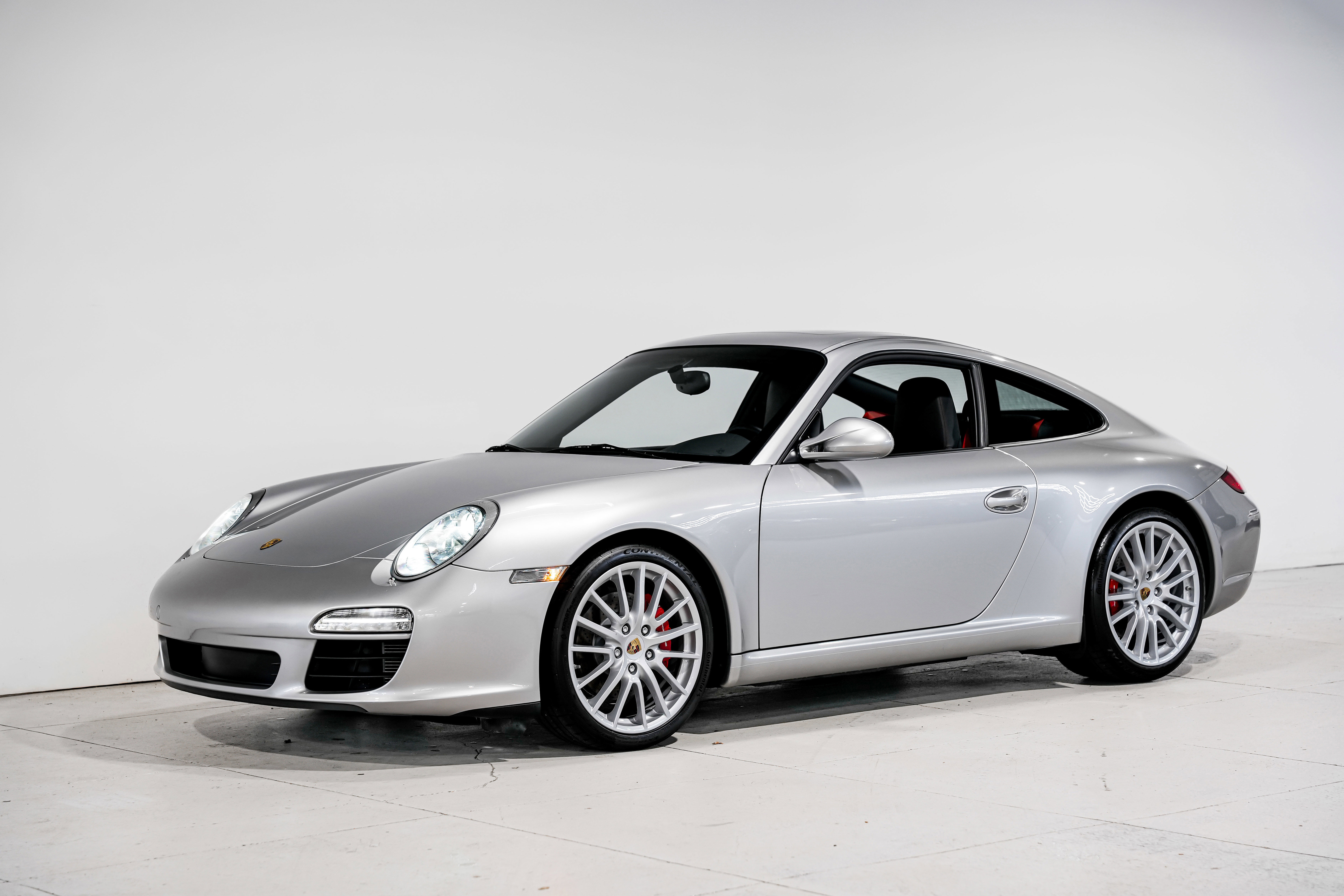 Used 2010 Porsche 911 Carrera S image 7