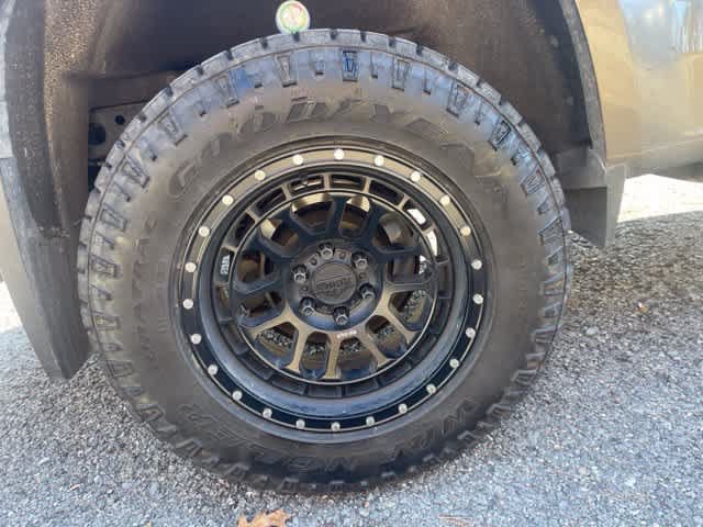 Used 2016 Chevrolet Colorado Z71 AWD/4WD image 12