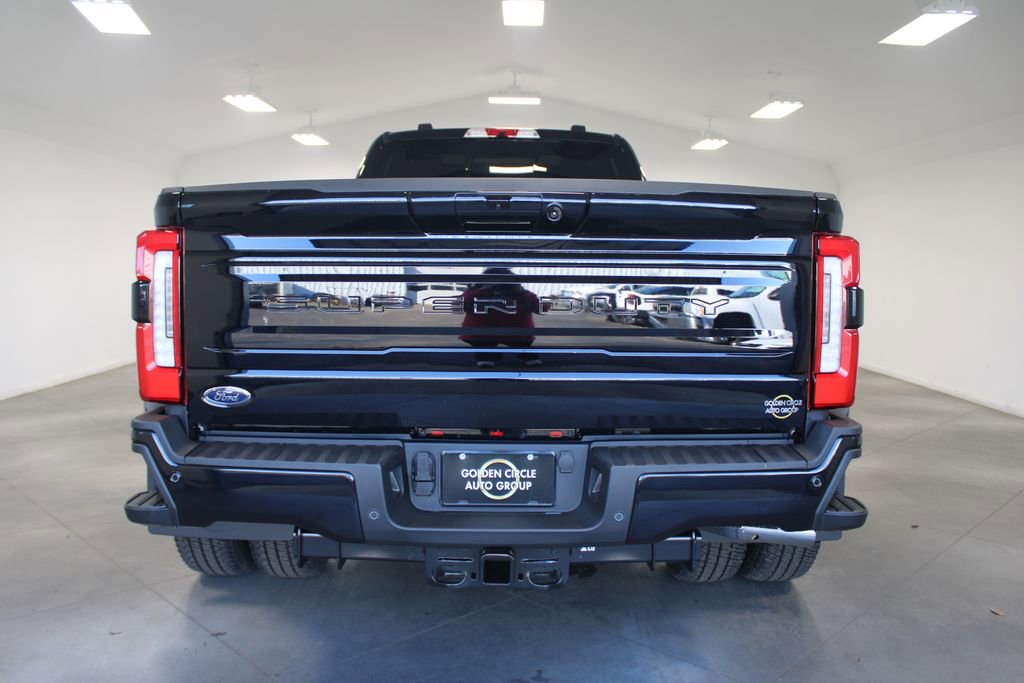 New 2026 Ford F350 4x4 Crew Cab DRW Super Duty image 7
