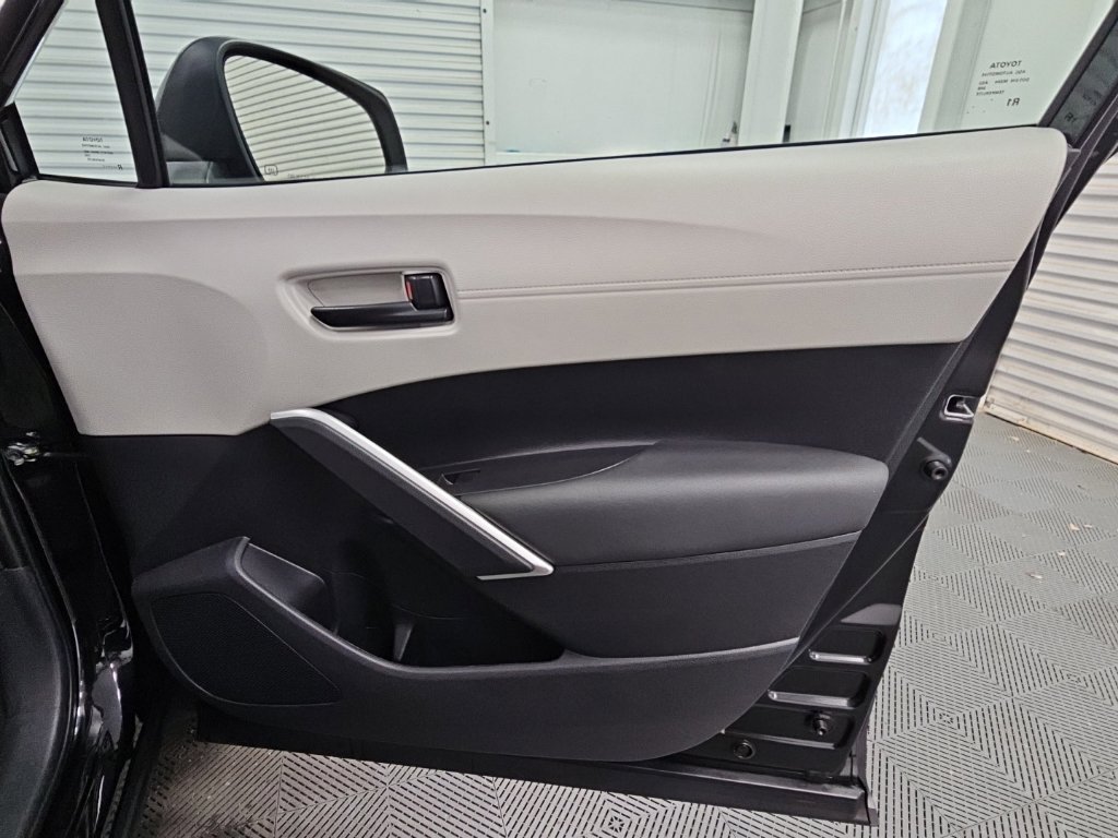 Used 2022 Toyota Corolla Cross L FWD image 37