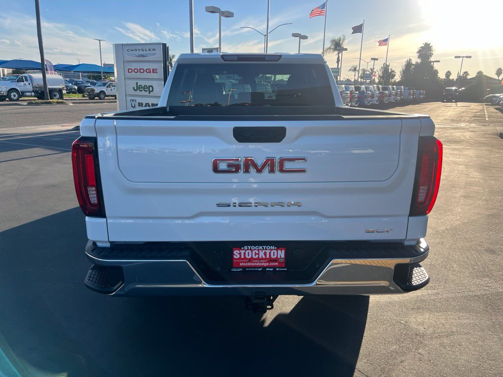 Used 2025 GMC Sierra 1500 SLT AWD/4WD image 12