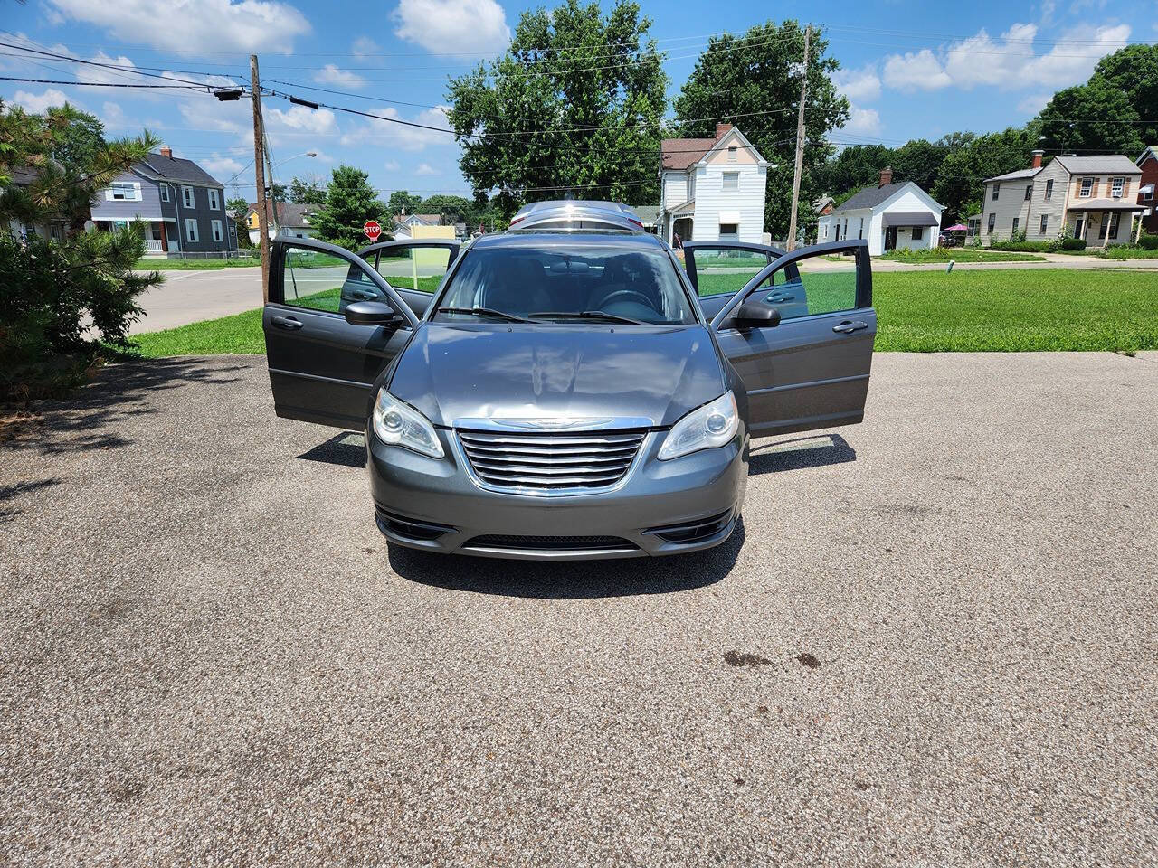Used 2012 Chrysler 200 Touring FWD image 18