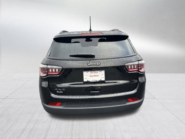 New 2026 Jeep Compass Latitude image 6