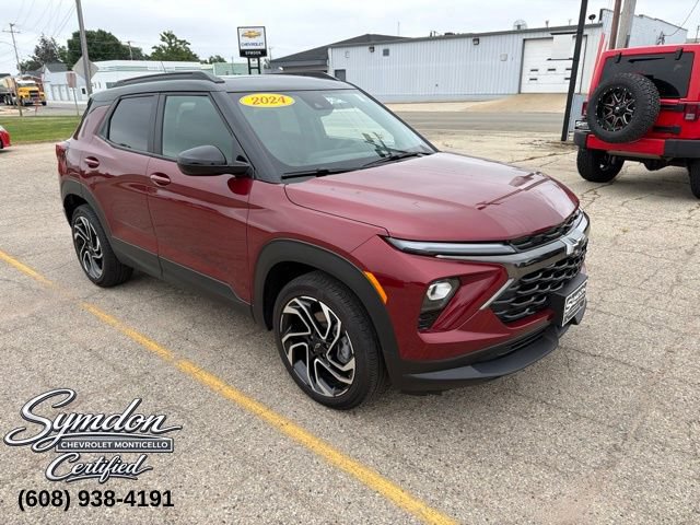 Used 2024 Chevrolet TrailBlazer RS w/ Convenience Package AWD/4WD image 2