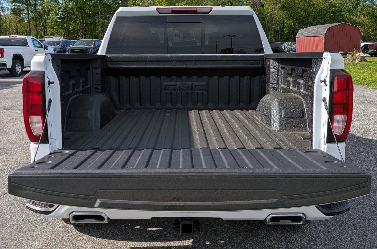 New 2026 GMC Sierra 1500 Elevation w/ Elevation Premium Package AWD/4WD image 10