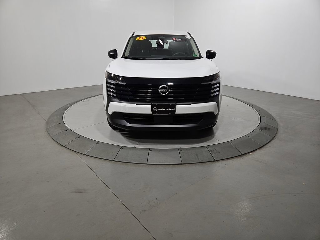 Certified 2025 Nissan Kicks S image 10