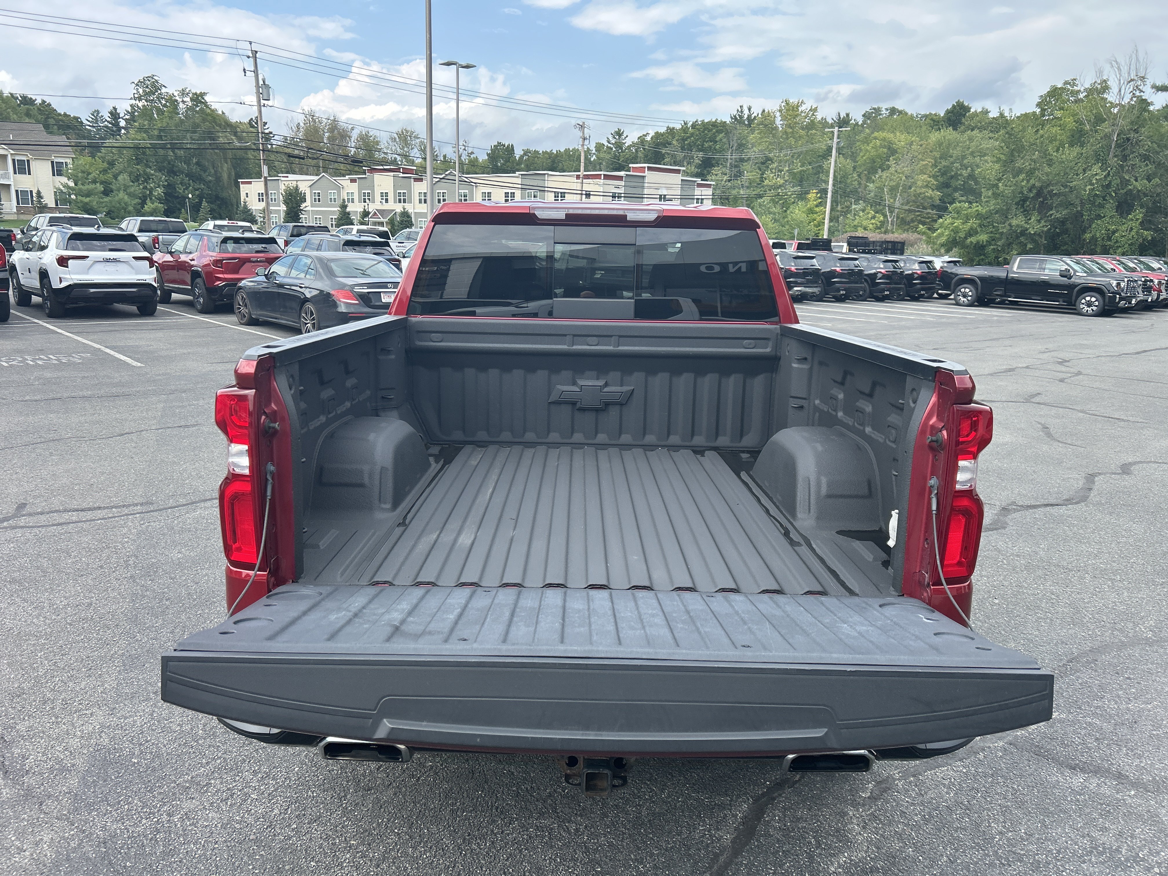 Used 2020 Chevrolet Silverado 1500 LT Trail Boss AWD/4WD image 11