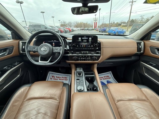 Certified 2023 Nissan Pathfinder Platinum image 24