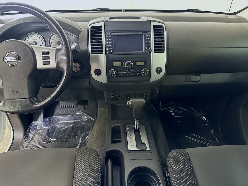 Used 2017 Nissan Frontier PRO-4X w/ Pro-4x Graphics Package AWD/4WD image 18