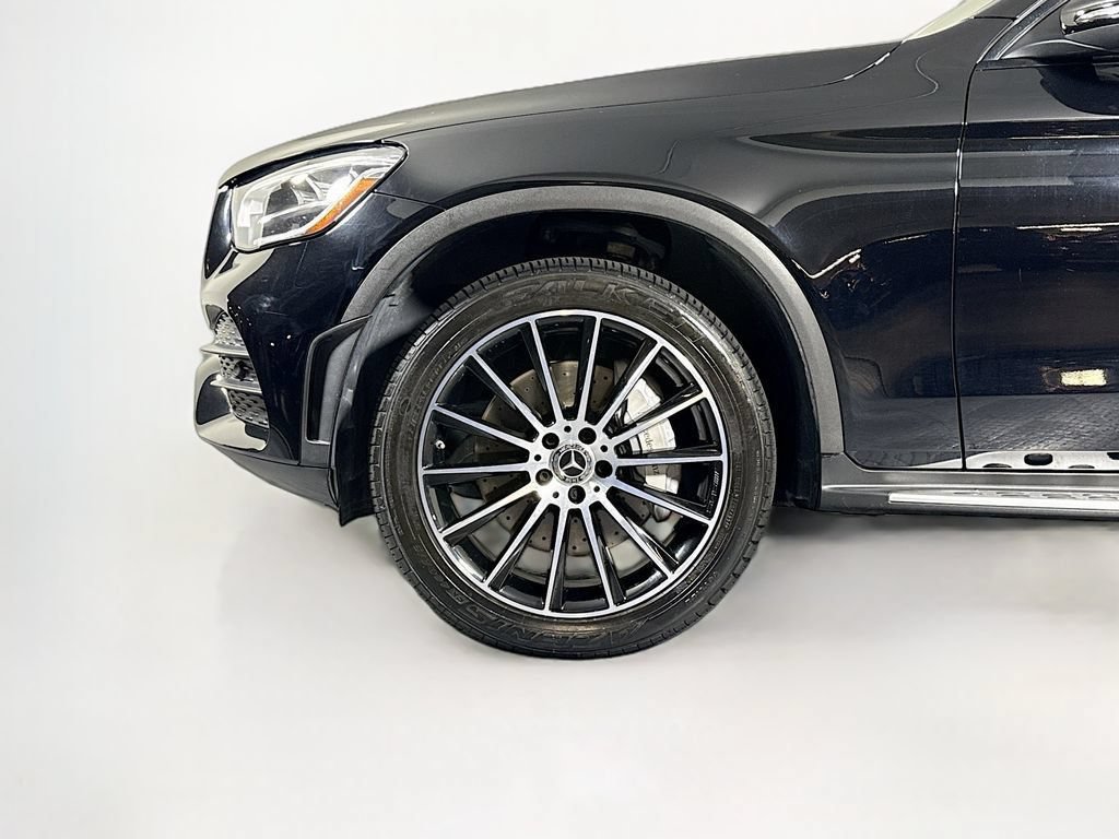 Used 2020 Mercedes-Benz GLC 300 4MATIC Coupe image 24