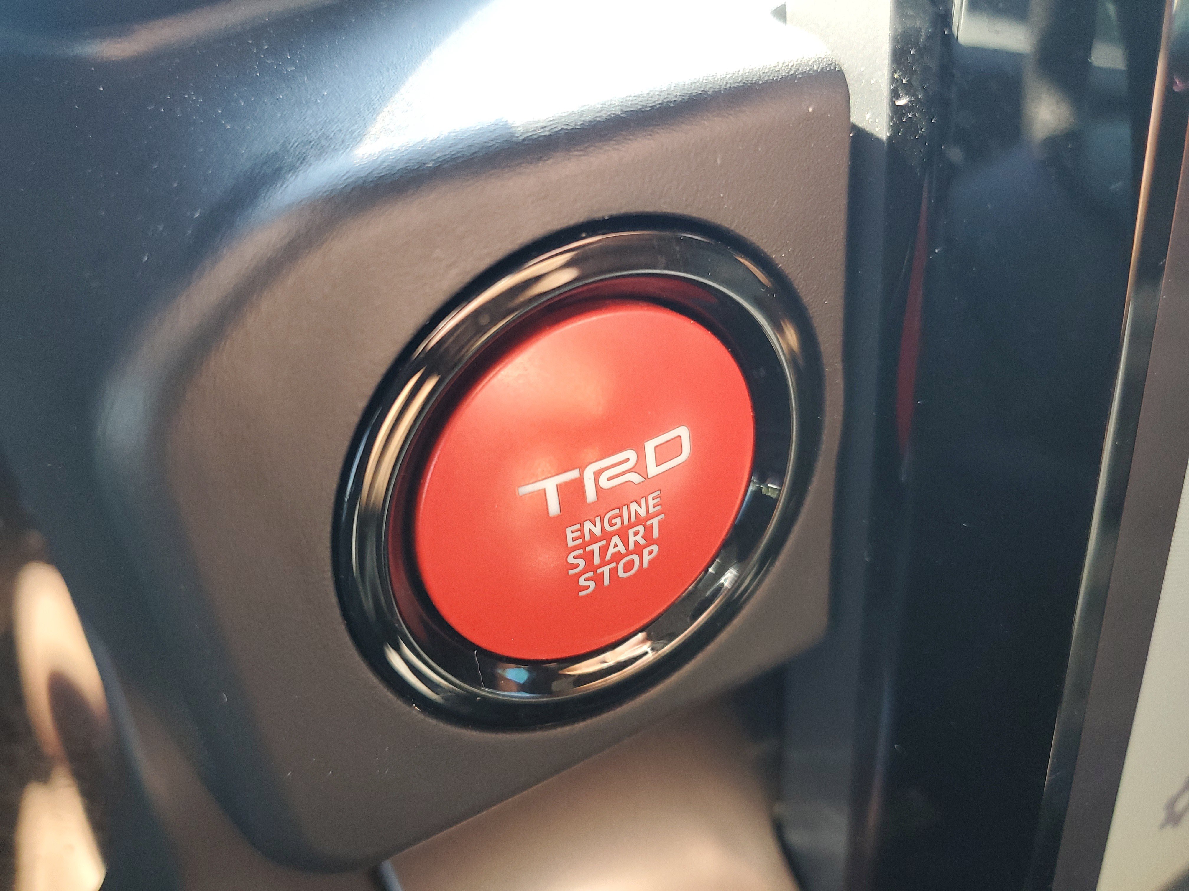 Used 2024 Toyota Tacoma TRD Off-Road w/ TRD Off Road Premium Package AWD/4WD image 25