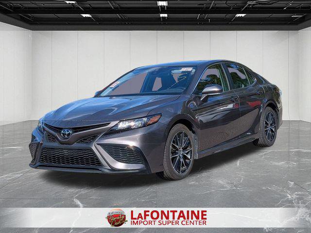 Certified 2024 Toyota Camry SE FWD image 1