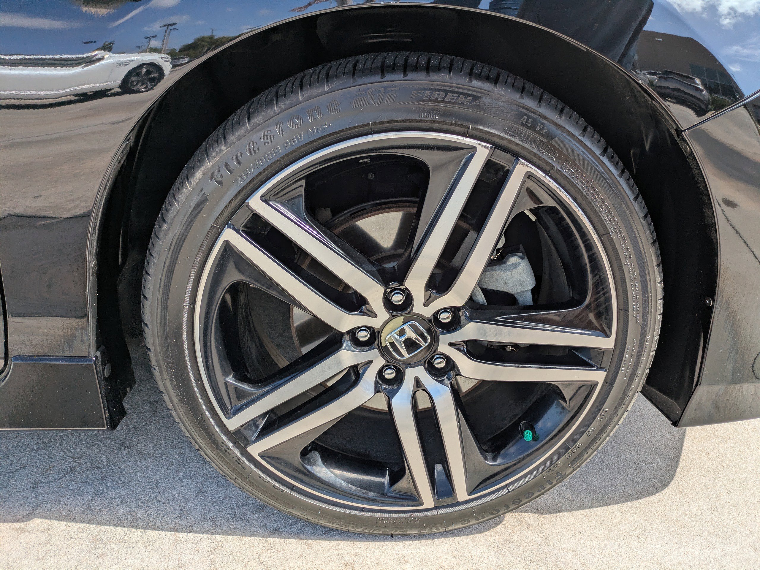 Used 2016 Honda Accord Touring image 9