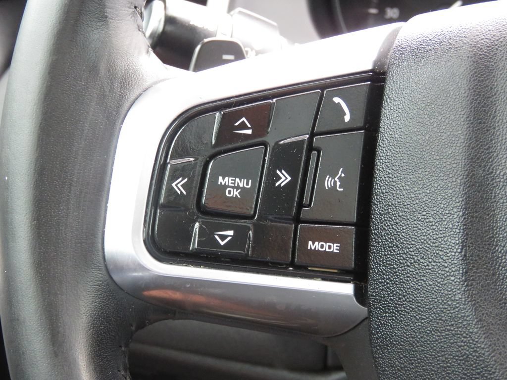 Used 2018 Land Rover Discovery Sport HSE AWD/4WD image 22