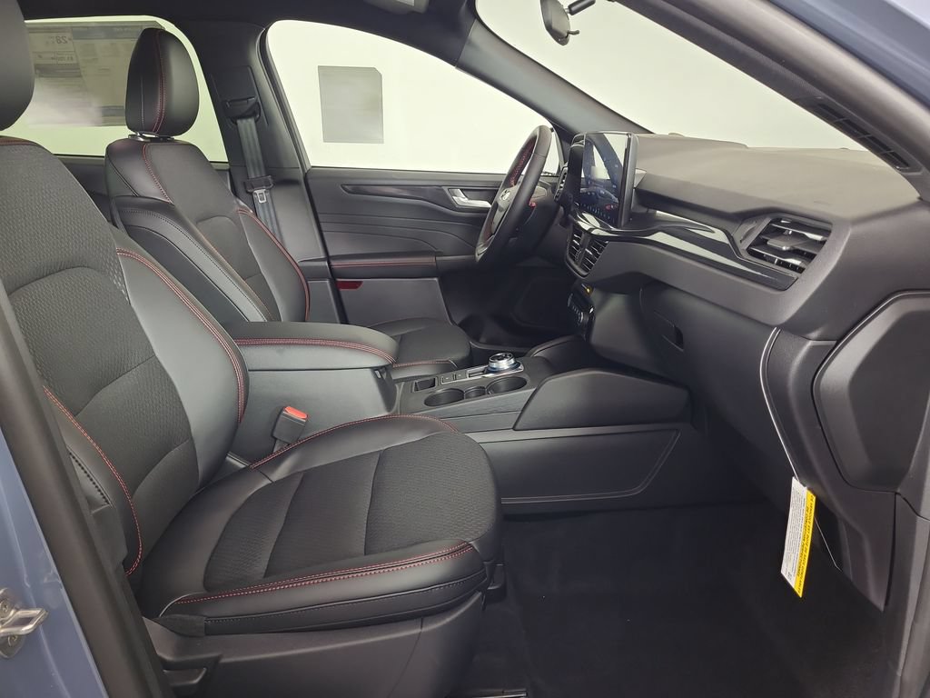 New 2026 Ford Escape ST-Line w/ Tech Pack #1 AWD/4WD image 19